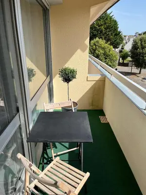 Balcon ou terrasse dans l'établissement Studio Bénodet à 100 m de la plage et 10 min de quimper