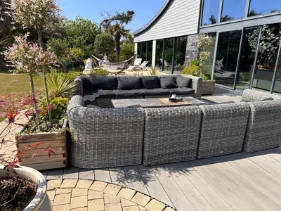 Coin salon dans l'établissement Villa du Siéck bord de mer piscine 14 P