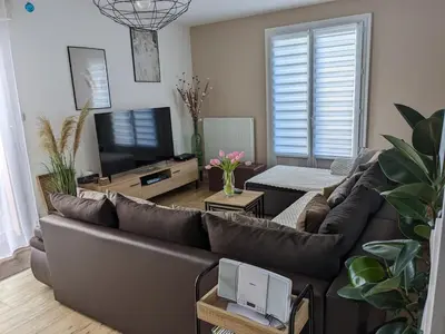 Télévision ou salle de divertissement dans l'établissement La Breiz-Hir