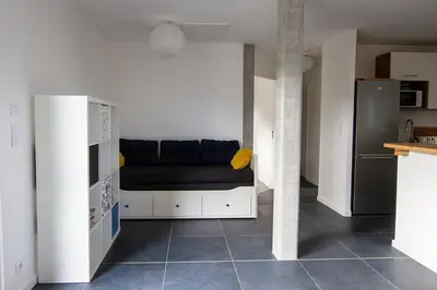 Cuisine ou kitchenette dans l'établissement Appartement Neuf - Port de l'AberWrac'h -