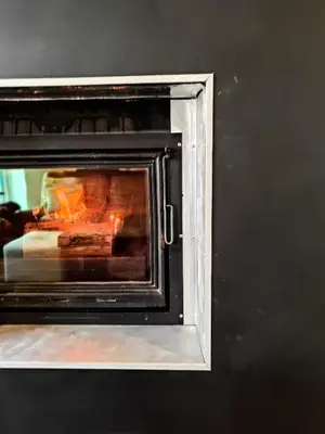 Cuisine ou kitchenette dans l'établissement Calme et confort, charmante longère bretonne