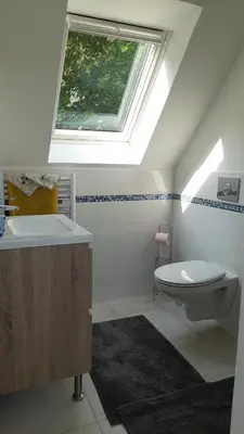 Salle de bains dans l'établissement Maison An Ty Göal