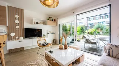 Télévision ou salle de divertissement dans l'établissement ECHAPPE ZEN Cozy secure apartment Sea and city Concarneau