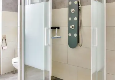 Salle de bains dans l'établissement Ty Ker Lannig