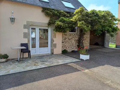Plan de l'établissement Chambre kerantum avec une cuisine à disposition