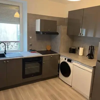 Appartement BREST centre ville avec machine a laver sechante et lave vaisselle