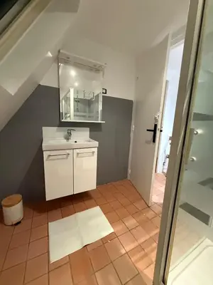 Salle de bains dans l'établissement Duplex de charme Quimpérois Place Saint-Corentin