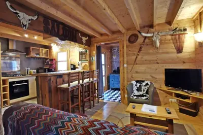 Cuisine ou kitchenette dans l'établissement Les Chalets de Kerescar - Gîtes et lodge face à la mer - Bretagne