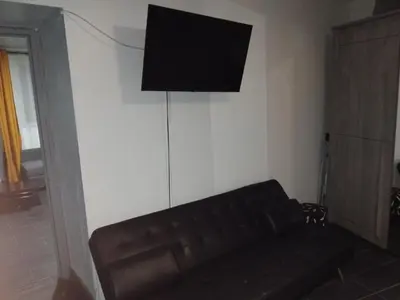 Télévision ou salle de divertissement dans l'établissement Appartement BREST tout confort avec internet et TV dans la chambre et le salon