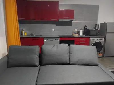 Cuisine ou kitchenette dans l'établissement Appartement BREST tout confort avec internet et TV dans la chambre et le salon