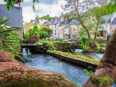 Jardin de l'établissement Mobil-home 8 personnes camping PONT AVEN - WIFI GARANTIE-grande terrasse-lave linge