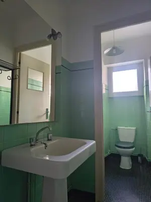 Salle de bains dans l'établissement Résidence de la plage de l'odet