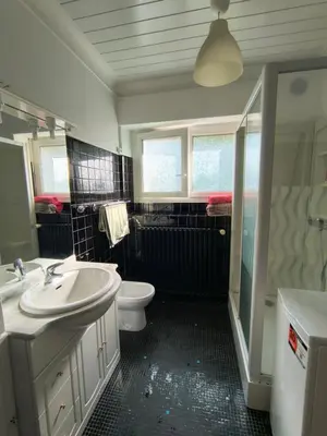 Salle de bains dans l'établissement Résidence de la plage de l'odet