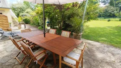 Jardin de l'établissement Le gîte de Keranscoët en bord de mer