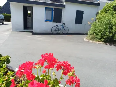 Vélo sur le terrain de l'établissement Les pieds dans l'eau ou dans les environs