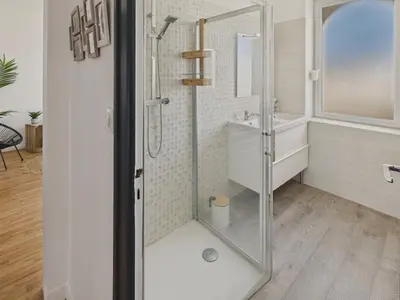 Salle de bains dans l'établissement Maison familiale à 500m de la plage - Lesconil