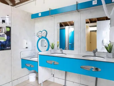 Salle de bains dans l'établissement Mobil home pour 4 pers. avec terrasse - Tréguennec - API-1-52-1147
