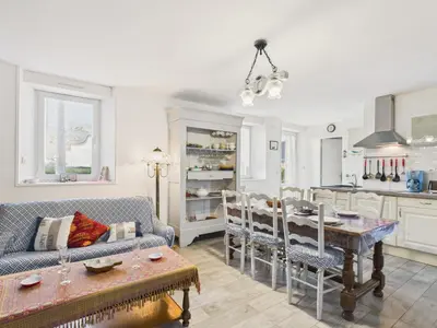 Cuisine ou kitchenette dans l'établissement Maison pour 7 avec jardin - Quartier paisible