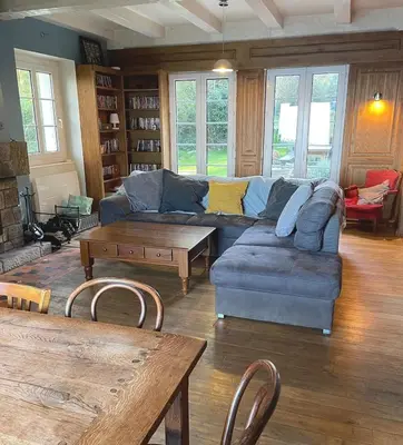 Coin salon dans l'établissement Villa vue Mer imprenable - GR34- terrain 2Ha