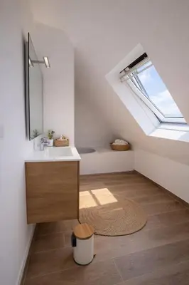 Plan de l'établissement LocaLise - Jeter l'ancre, La maison moderne tout proche de la mer - jardin clos - wifi inclus - portail électrique - Linge de lit inclus