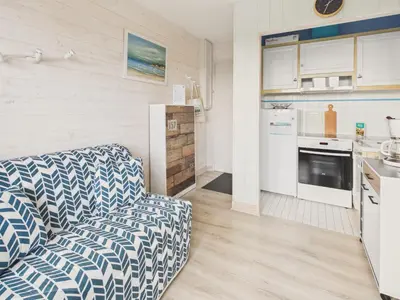 Cuisine ou kitchenette dans l'établissement Vue mer - Studio 4 personnes à 200m de la plage