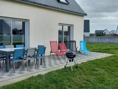 Jardin de l'établissement Holiday Home Ferienvilla Gîte Portsallais - Ferienhaus Portsallais by Interhome