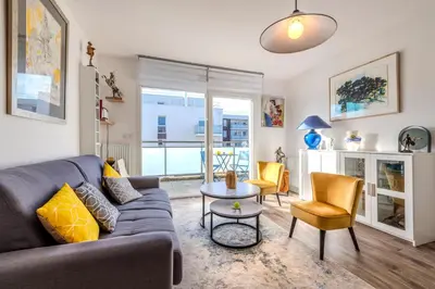 Coin salon dans l'établissement Cap Lanroz - Avec terrasse