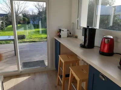 Cuisine ou kitchenette dans l'établissement Maison avec son grand jardin clos 500m de l'océan