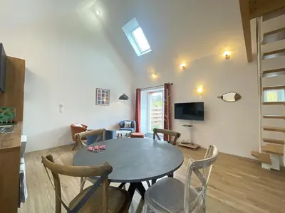 Télévision ou salle de divertissement dans l'établissement La Palud - PMR, Parking, Wifi, TV, 500m du centre