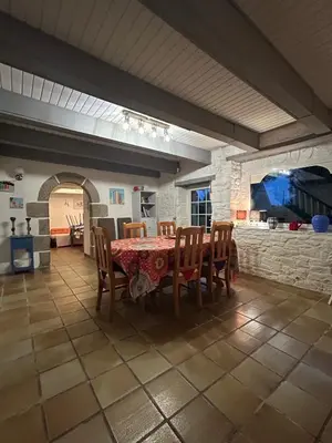 Restaurant ou autre lieu de restauration dans l'établissement PORTSALL - La Demeure de Tréompan