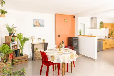 Cuisine ou kitchenette dans l'établissement Le kerascoet
