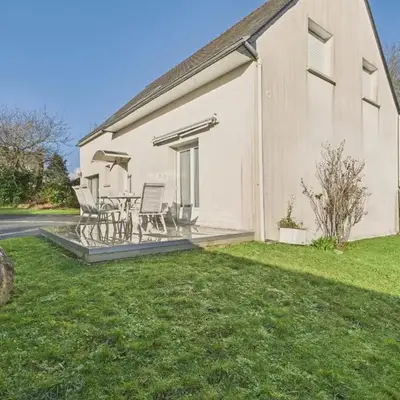 Maison familiale pour 4 adultes et 4 enfants