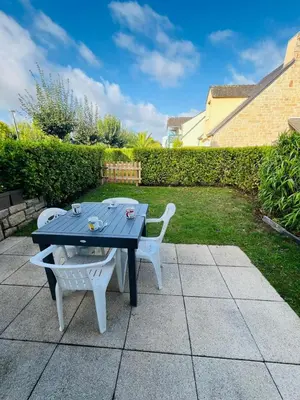 Jardin de l'établissement L'esprit vacances-T3 à Port La Forêt