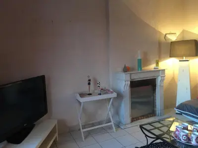 Télévision ou salle de divertissement dans l'établissement Vue exceptionnelle sur le port - REVE DE MER