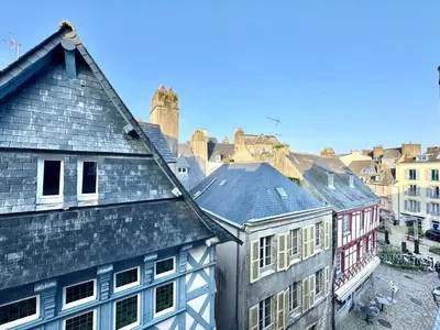 Vue générale sur Quimper ou vue de la ville depuis l'appartement
