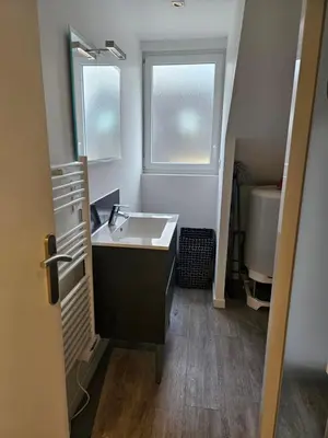 Salle de bains dans l'établissement Le petit pierre