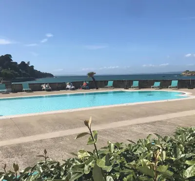 Piscine de l'établissement Nouveau appartement cosy vue mer ou située à proximité
