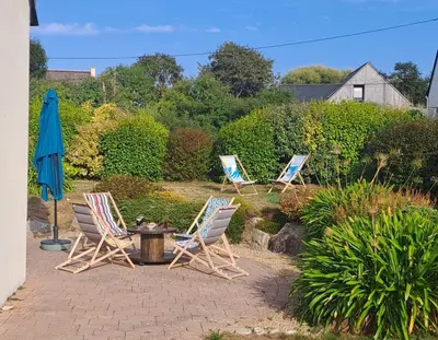 Jardin de l'établissement Maison familiale à deux pas des plages et du port