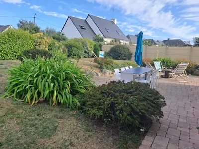 Jardin de l'établissement Maison familiale à deux pas des plages et du port