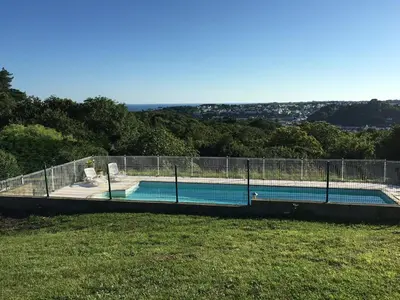 Plan de l'établissement Villa Ty Ar Menez vue dégagée sur port et océan