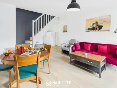 Coin salon dans l'établissement -PEARL- Duplex avec balcon en bord de mer