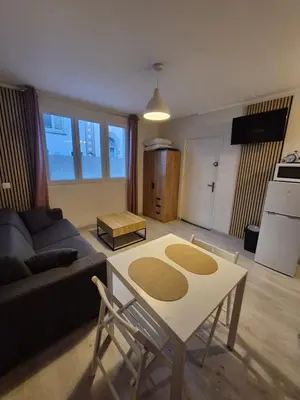 Cuisine ou kitchenette dans l'établissement Studio cosy centre ville
