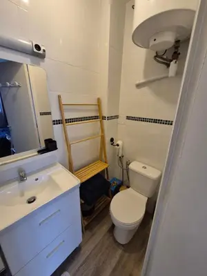 Salle de bains dans l'établissement Studio cosy en centre ville