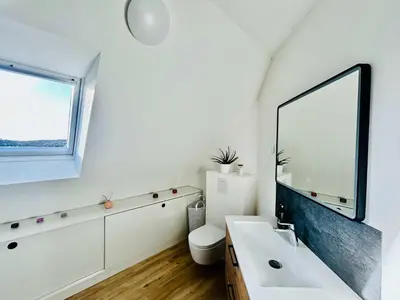 Salle de bains dans l'établissement The cottage with the blue garden - Cottage for 6