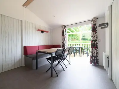 Balcon ou terrasse dans l'établissement Mobil-home PMR avec Terrasse à Bénodet - API-1-52-1450