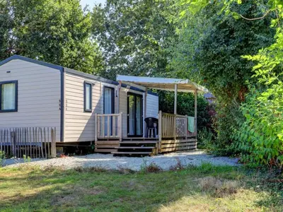 Jardin de l'établissement Mobil-home à Bénodet - 3 chambres, Terrasse - API-1-52-1448