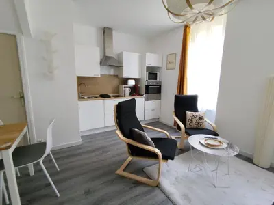 Cuisine ou kitchenette dans l'établissement Douces nuits au château