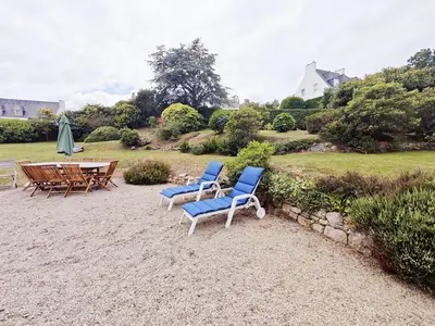 Jardin de l'établissement Les Vagues de Lolory