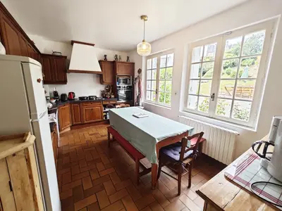 Cuisine ou kitchenette dans l'établissement Les Vagues de Lolory