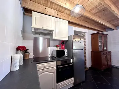 Cuisine ou kitchenette dans l'établissement Le Refuge Kistinenn - Countryside, garden and forest